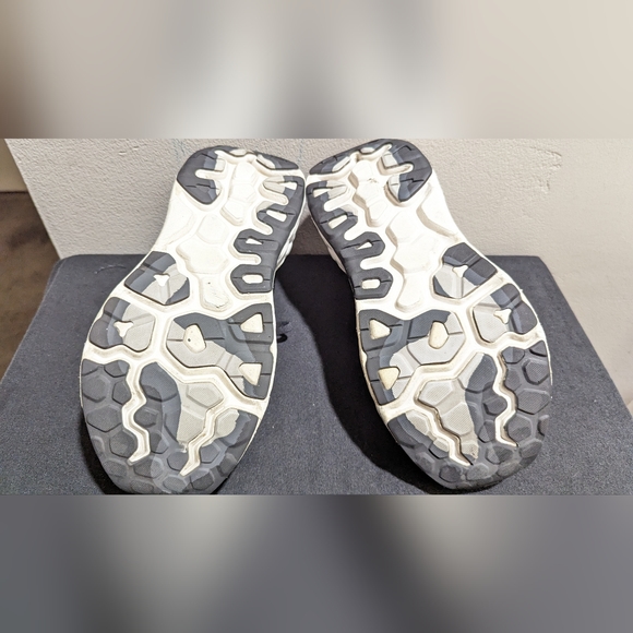 New Balance Fresh Foam More v3 Black - Picture 7 of 7